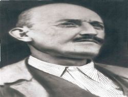 Efsane Postacı Hançer'in 57 yıllık sırrı çözülüyor!