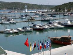 Kaş yat limanı inşasında son aşama