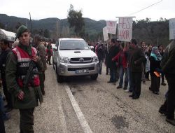 KEMER KÖYÜNDE ÖFKELİ PROTESTO