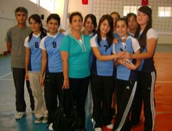 TURNUVA VOLEYBOL KARILAMALARI SONA ERD