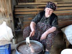 Kaş'ta Üzüm Pekmezi Yapımına Başlandı